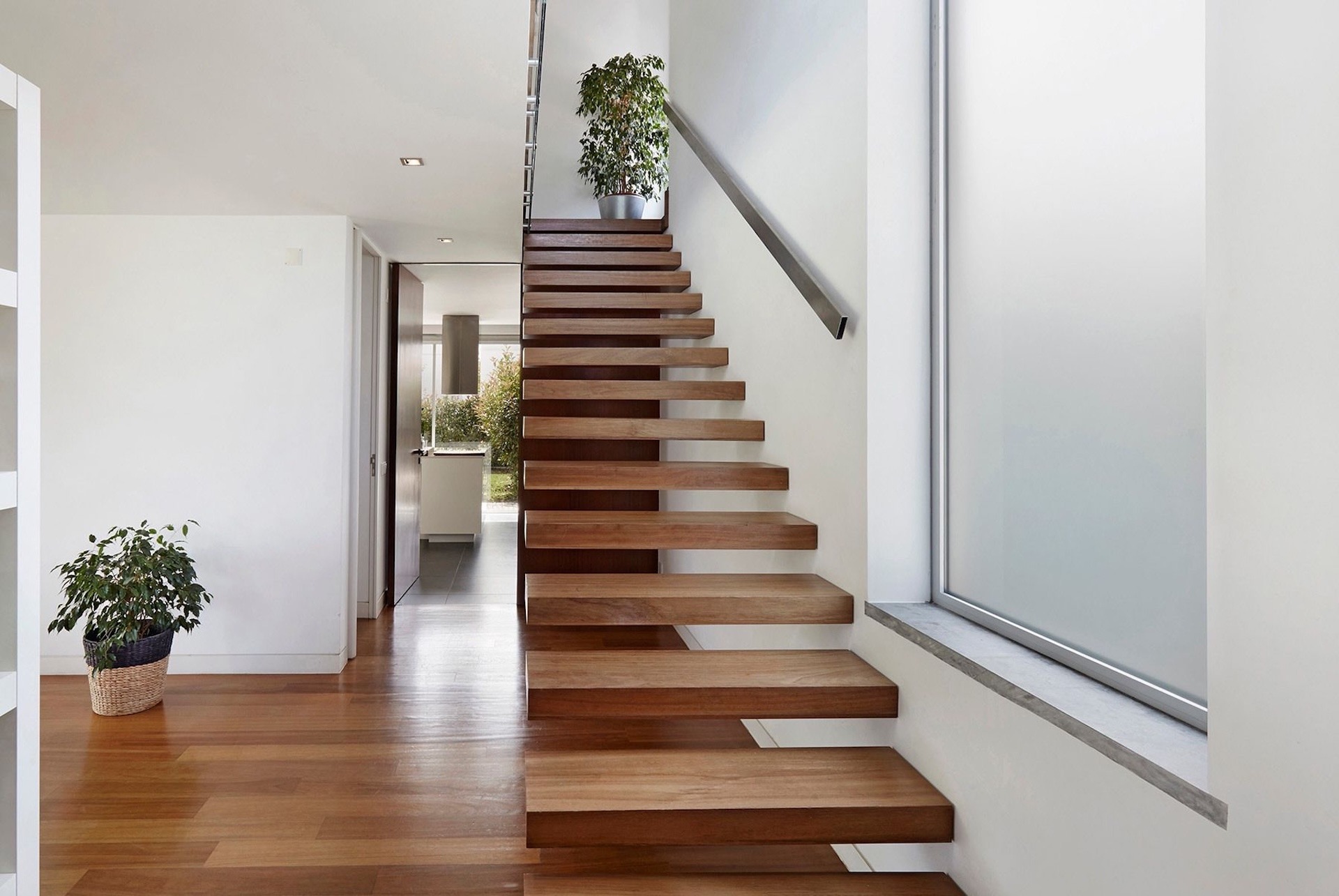 Home renovation in Maspalomas using quality materials and contemporary design.