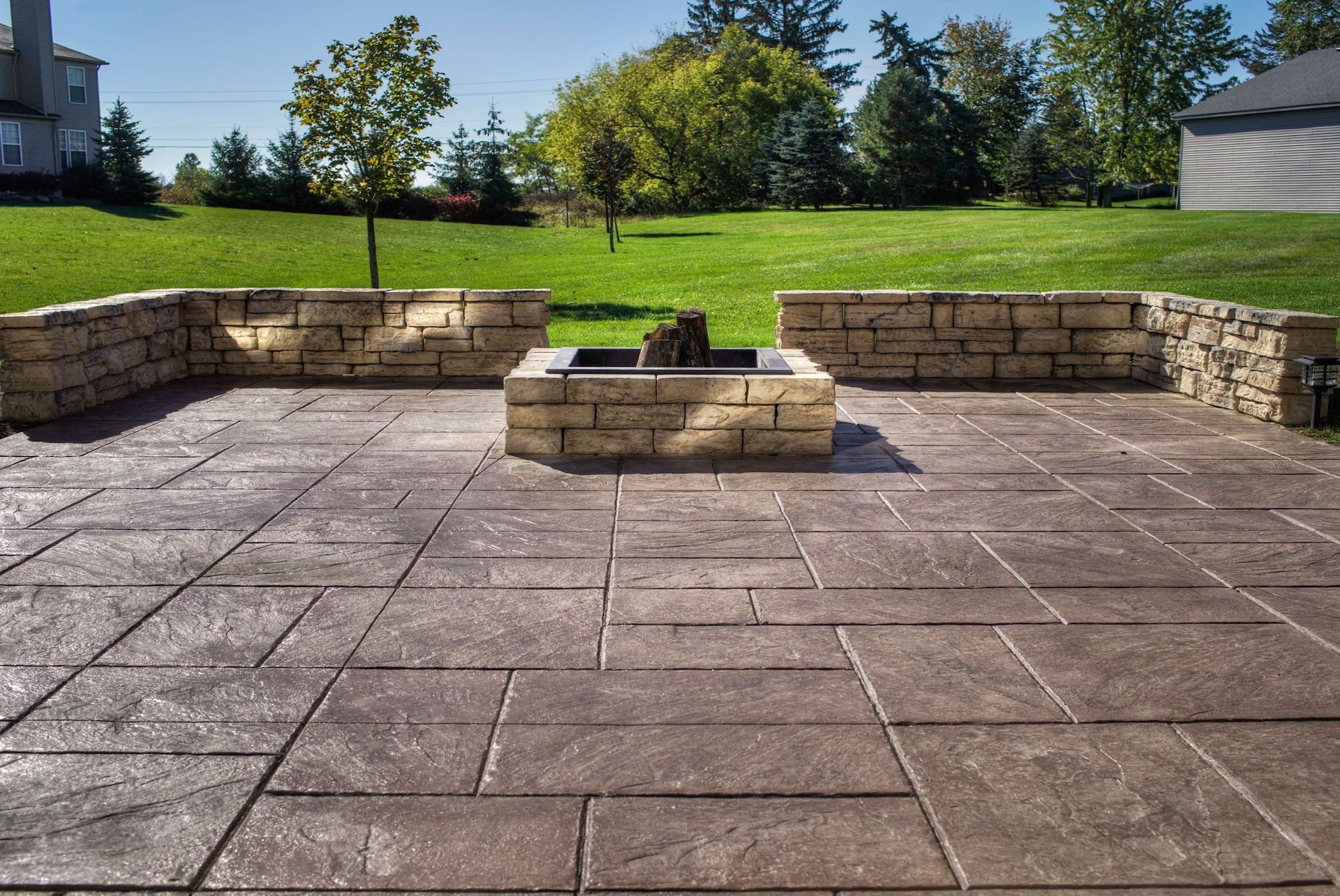 hormigón impreso para parcela jardín de un chalet en maspalomas